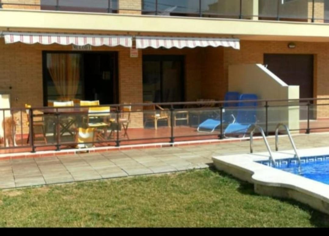 Apartamento Con Terraza Y Acceso Directo A La Piscina Y A 50 M De La Playa Миами-Плайя Номер фото